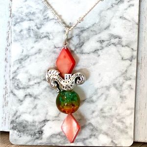 159. Seahorse luminescent necklace